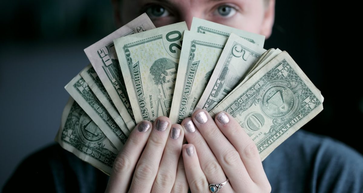 Жительница Уфы взяла кредит и отдала курьеру 2,9 млн рублей ради «инвестиций нумерологии»